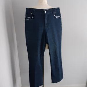 Hong Qinghua Women's stretch jeans 70% cotton   blue  Size 10